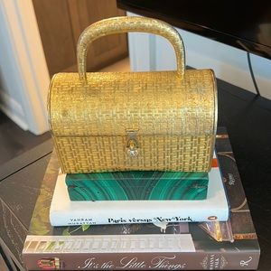 Vintage gold metal “basket weave” by Dorian Continental Made in Italy 🦋